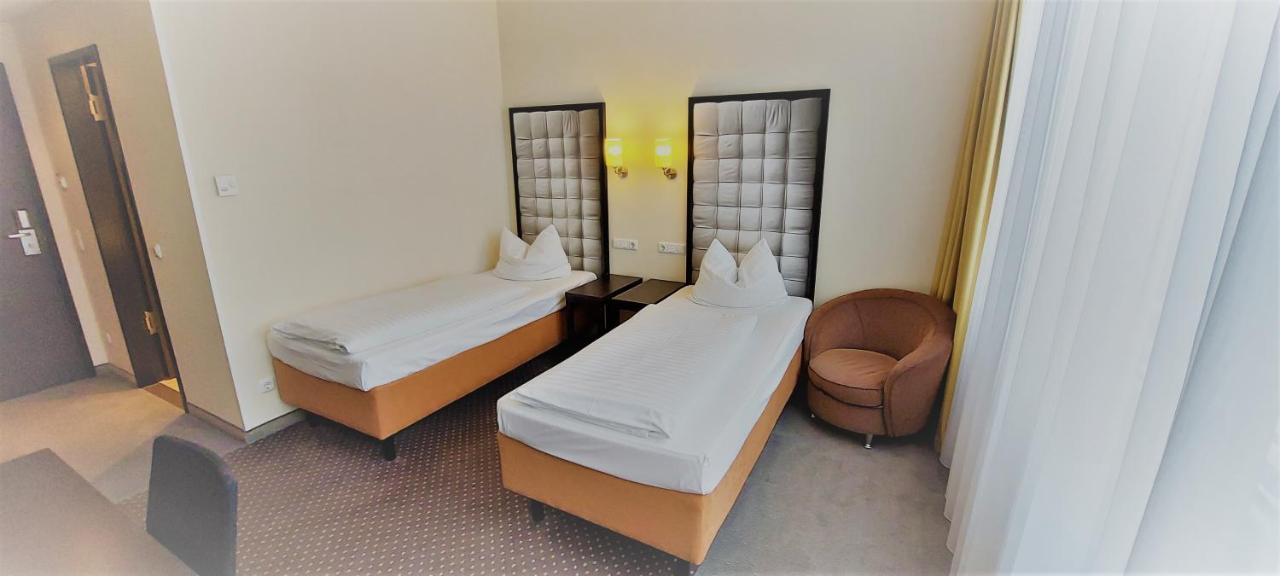 Styles Hotel Muenchen Messe Exteriör bild
