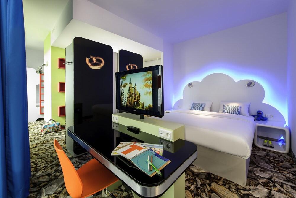 Styles Hotel Muenchen Messe Exteriör bild