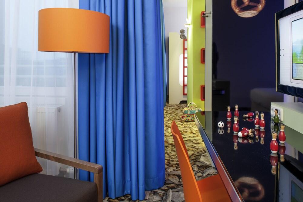 Styles Hotel Muenchen Messe Exteriör bild