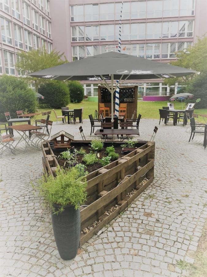Styles Hotel Muenchen Messe Exteriör bild
